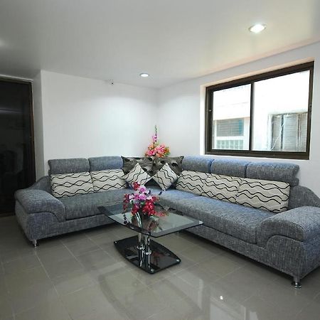 Patong Budget Rooms Esterno foto