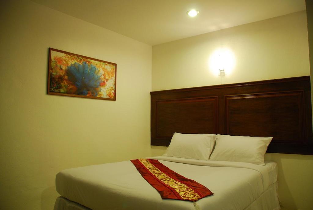 Patong Budget Rooms Esterno foto