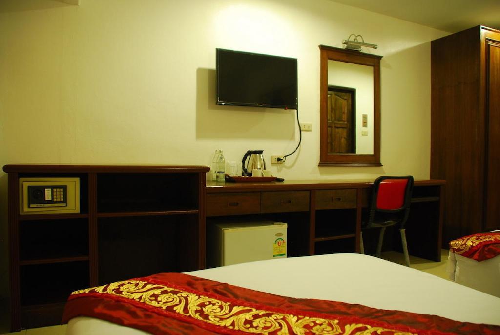 Patong Budget Rooms Esterno foto