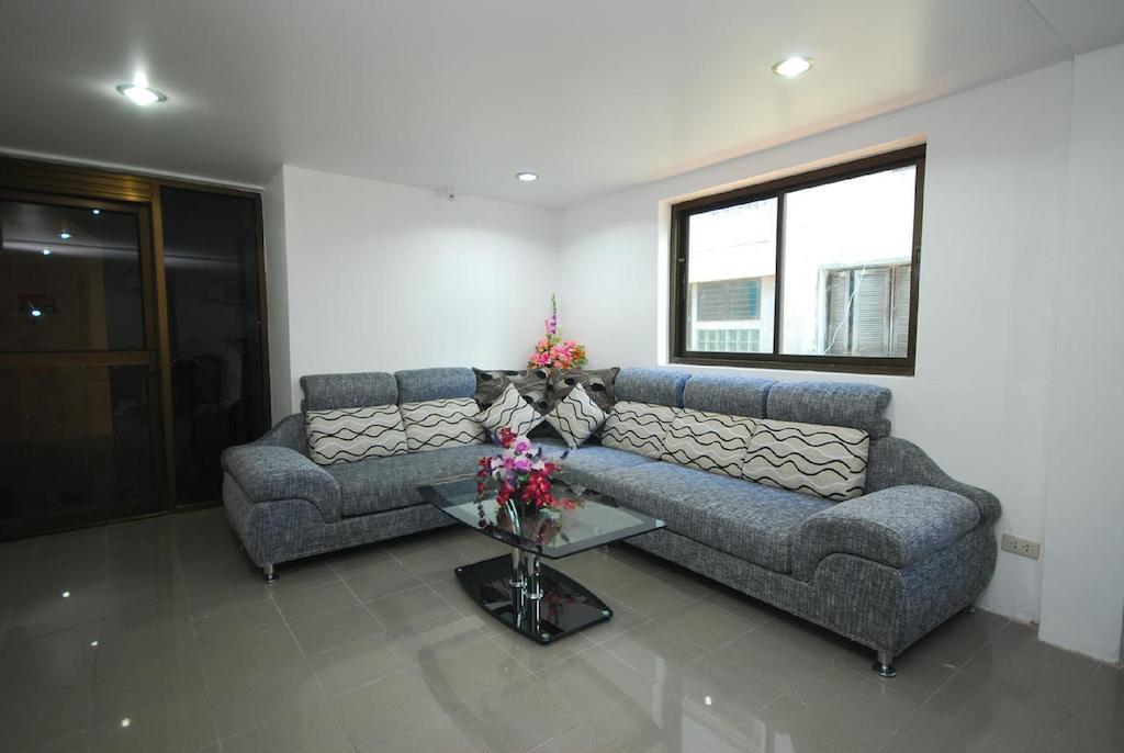 Patong Budget Rooms Esterno foto