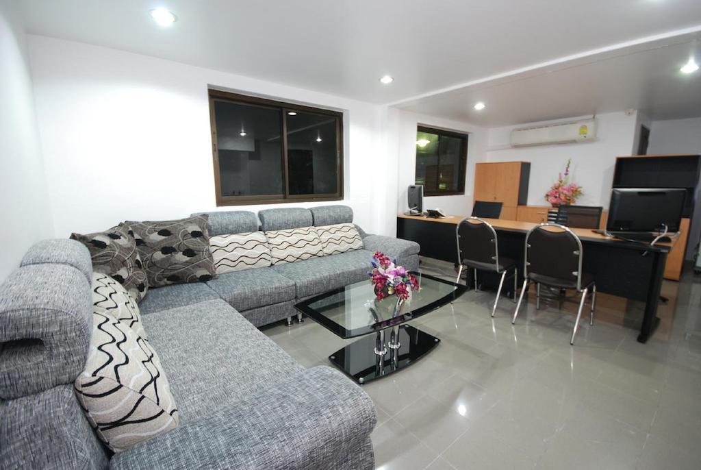 Patong Budget Rooms Esterno foto