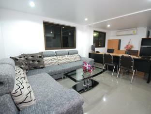 Patong Budget Rooms Esterno foto